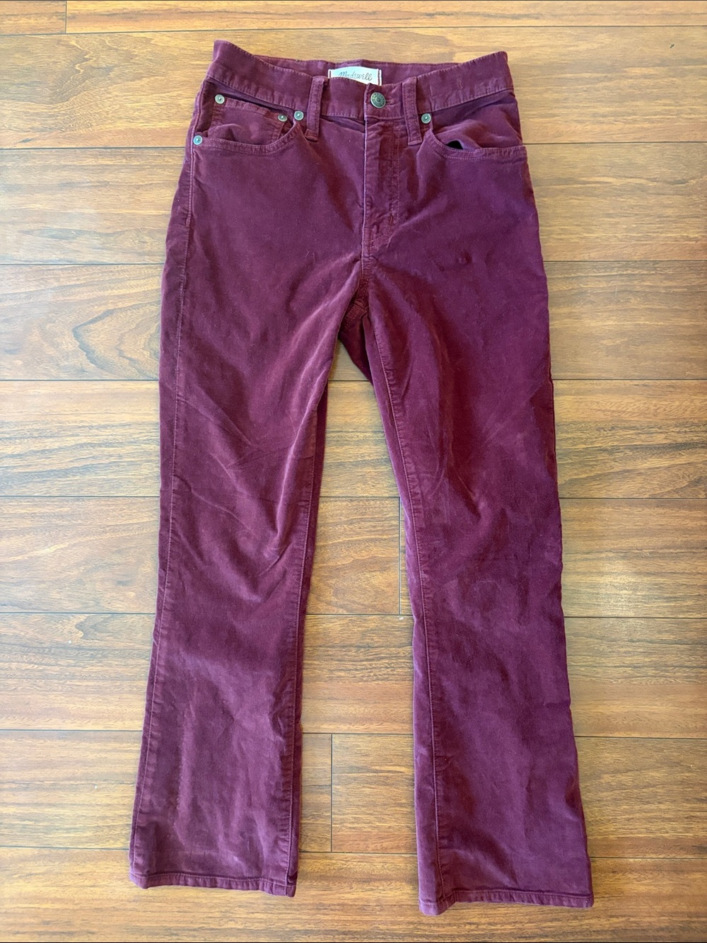 Madewell Women’s Cali Demi-Boot Cut Velvet Corduroy Pants in Burgundy